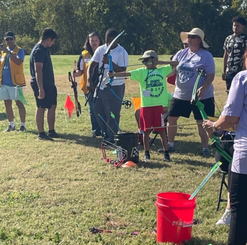 Outreach: Dr. Amini and some HPCC lab members visited Sports Extravaganza to learn about problems of blind and visually impaired children